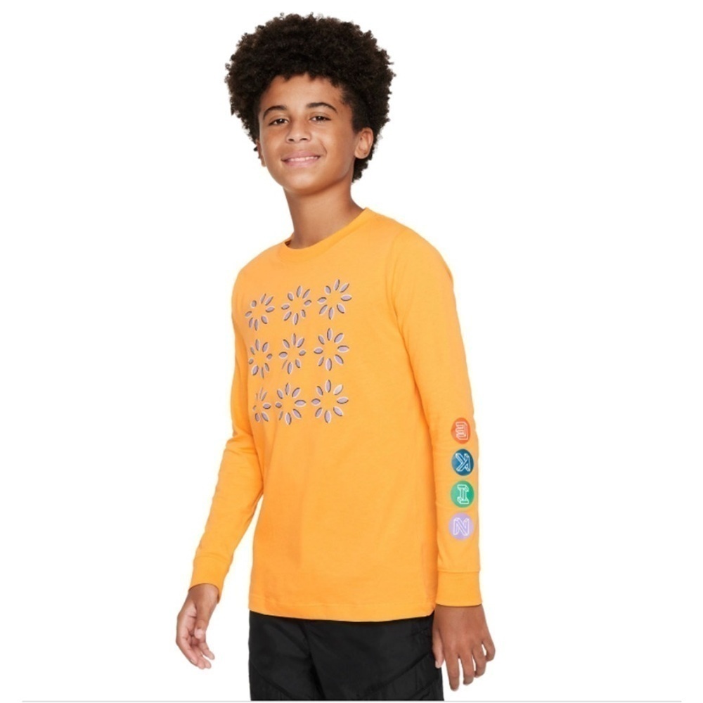 Nike Big Kids Sportswear Relaxed-Fit Printed Long-Sleeve T-Shirt Tee-shirt M
